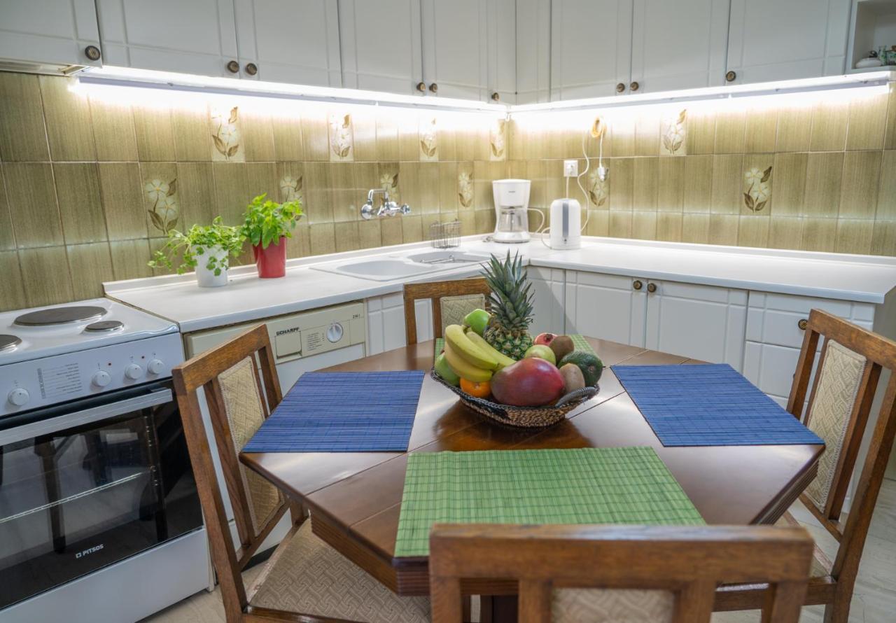 Aiolos Apartment Афины Экстерьер фото